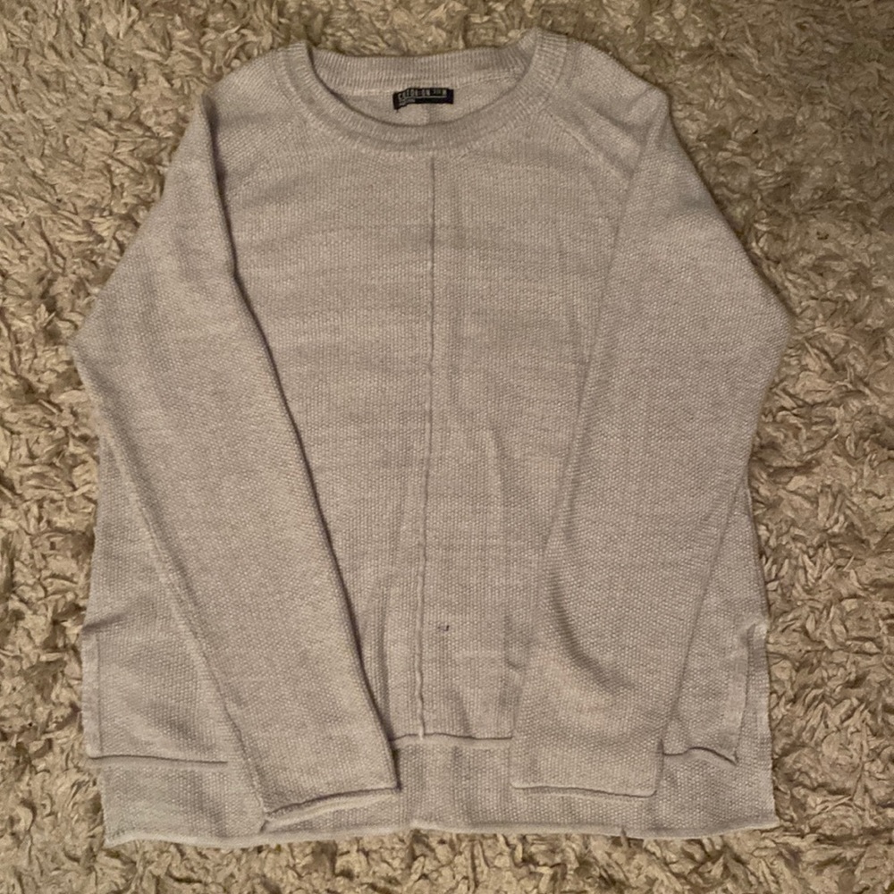 Lightweight sweater